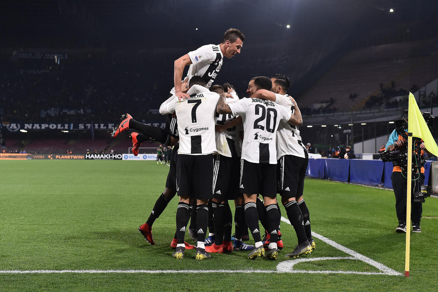 登上更高的 登上更高的