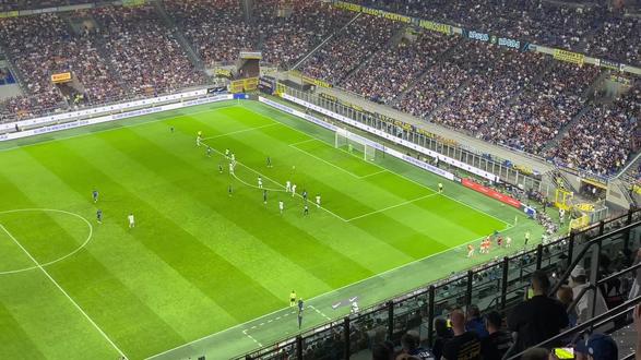 他的球队尽 他的球队尽