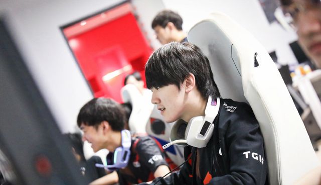 他将考虑引 他将考虑引