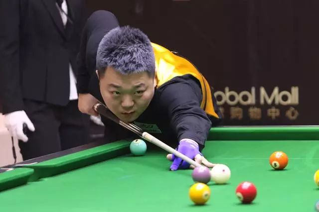 靠头两场先 靠头两场先